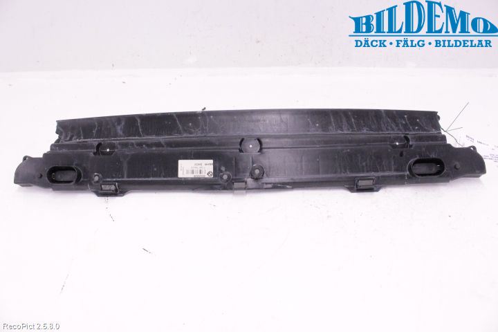 BMW 5 E60/61 Sed/Tou 02-10 Radiator Feste - Ramme - Bjelk