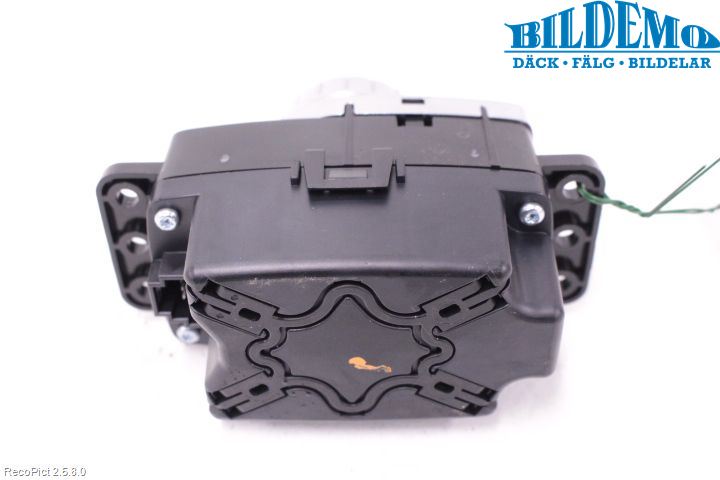 Mercedes-Benz MB CLA-KLASS (C117/X117) 13-19 Bryter Multifunksjon