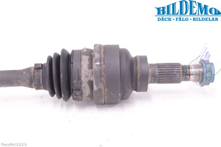 Mercedes-Benz MB CLA-KLASS (C117/X117) 13-19 Drivaksel Bak Kompl Venstre