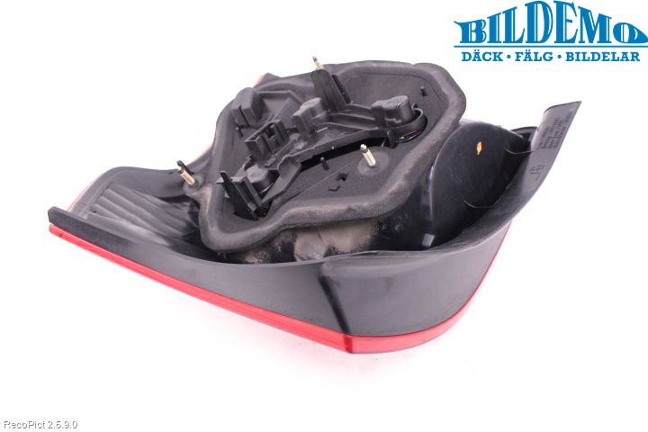 Toyota COROLLA 02-07 Baklykt Venstre