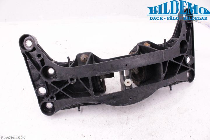 BMW 5 GT F07 09-17 Gearkasse Bjelke - Travers