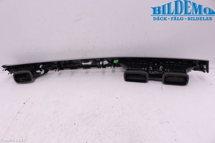 BMW X1 F48 15-22 Innr Dekor Instrbord