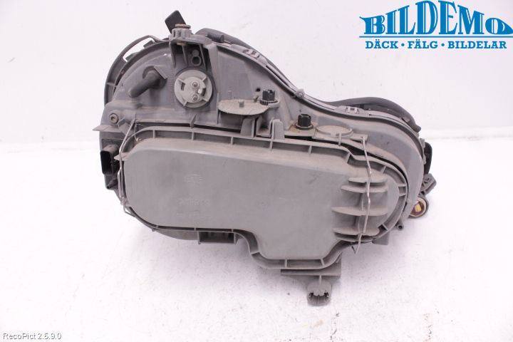 Mercedes-Benz MB E-KLASS (W210) 96-03 Frontlykt Venstre