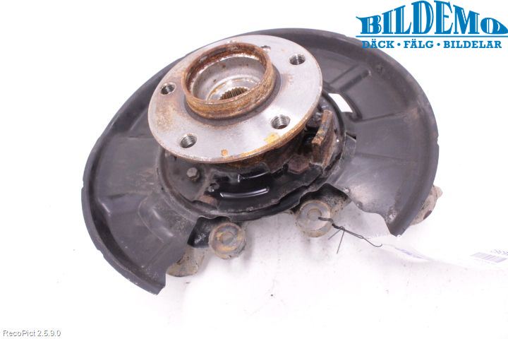 BMW 1 F20/F21 11-19 Spindel Vb
