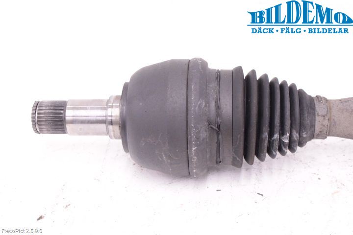 Mercedes-Benz MB B-KLASS (W246/W242) 12-19 Drivaksel Foran Kompl Venstre