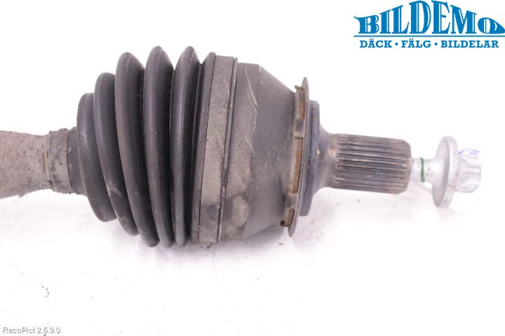 Mercedes-Benz MB B-KLASS (W246/W242) 12-19 Drivaksel Foran Kompl Venstre