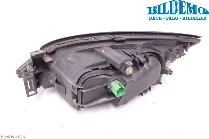 Ford MONDEO     01-06 Frontlykt Høyre