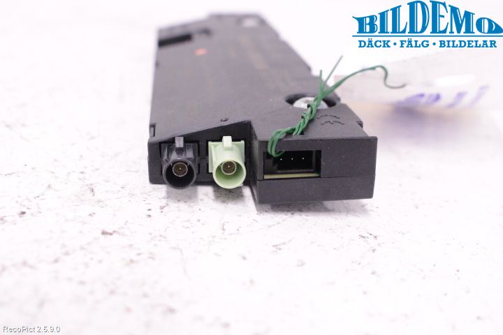 BMW 5 F10/F11/F18 09-17 Stereo Antenneforsterker
