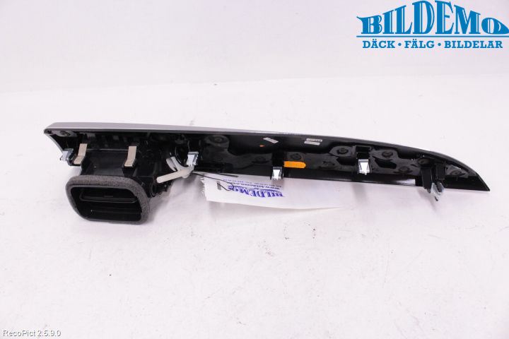 BMW 2 F22/F23/F87 Coupé/Cab 13-21 Dashbord Kanal - Dyse