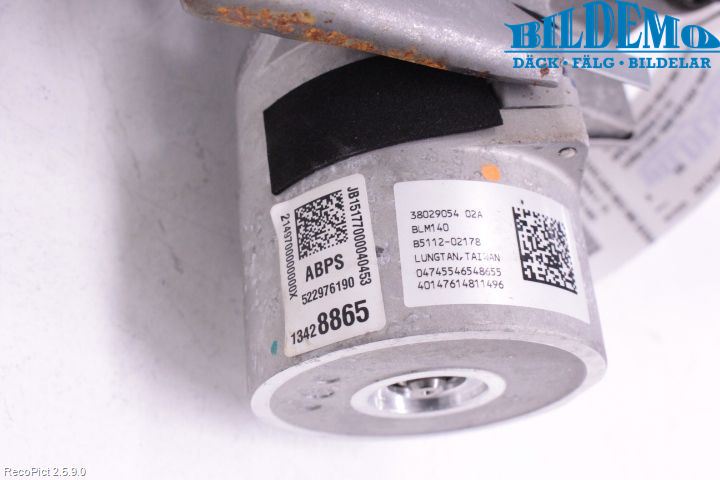 Opel CORSA E 15-19 Rattakselaggregat Innebygd Servo