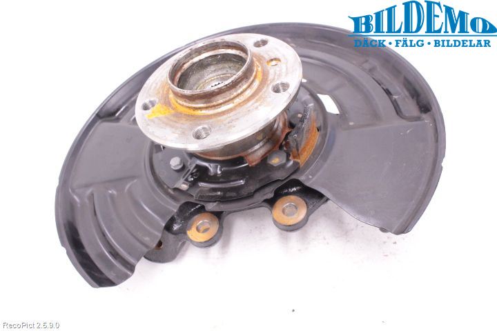 BMW 1 F20/F21 11-19 Spindel Vb