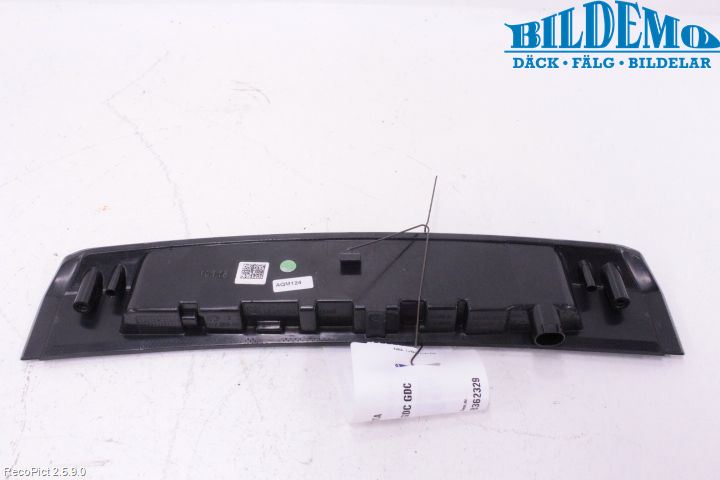 Opel ASTRA K 16-22 Bremselys Bakrute