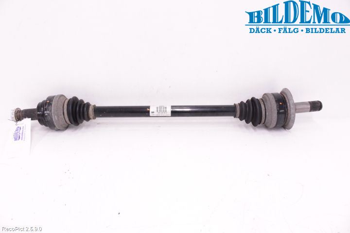 BMW 5 F10/F11/F18 09-17 Drivaksel Bak Kompl Høyre