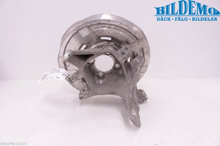 BMW 5 F10/F11/F18 09-17 Spindel Vb