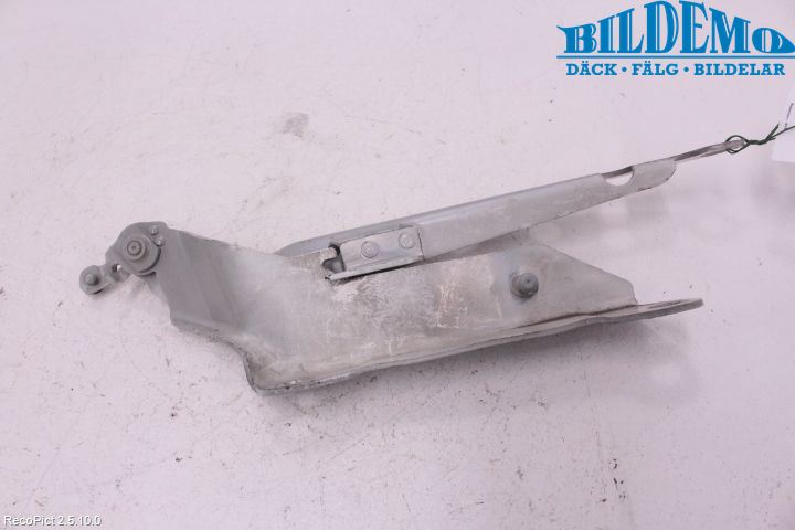 Volvo XC90 03-06 Panser Hengsel - Hengsler
