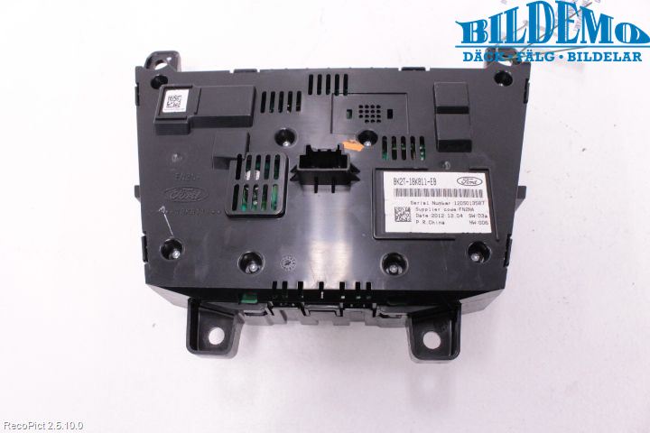 Ford TRANSIT/TOURNEO CUSTOM 13-24 Stereo Radio Med Cd