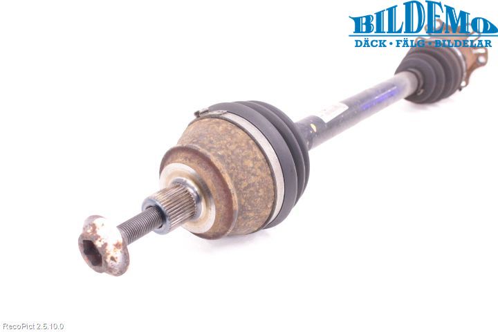 Audi A8/S8 4E  02-09 Drivaksel Foran Kompl Venstre