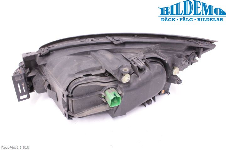 Ford MONDEO     01-06 Frontlykt Høyre