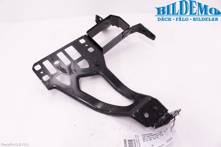 BMW 5 E60/61 Sed/Tou 02-10 Frontlykt Ramme H Lyktering