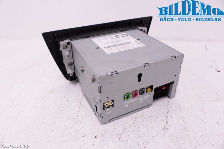 Mercedes-Benz MB C-KLASS (W204) 07-15 Stereo Radio Med Cd