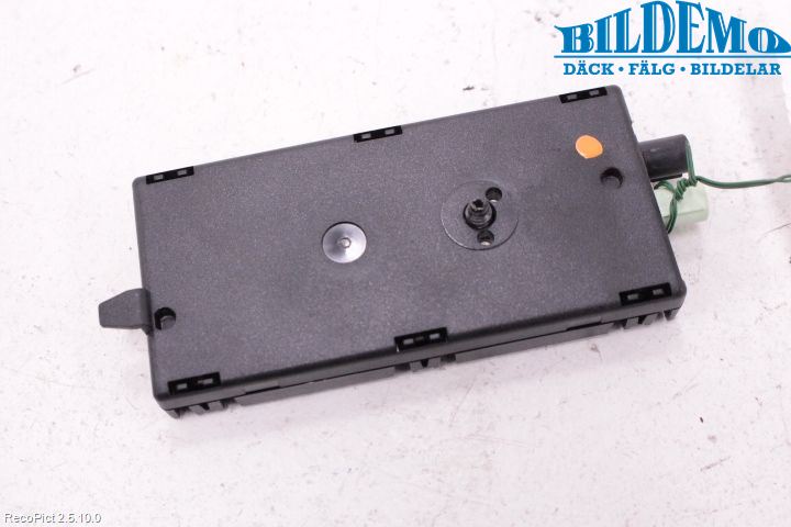 BMW 2 F45 Active Tourer 14-21 Stereo Antenneforsterker