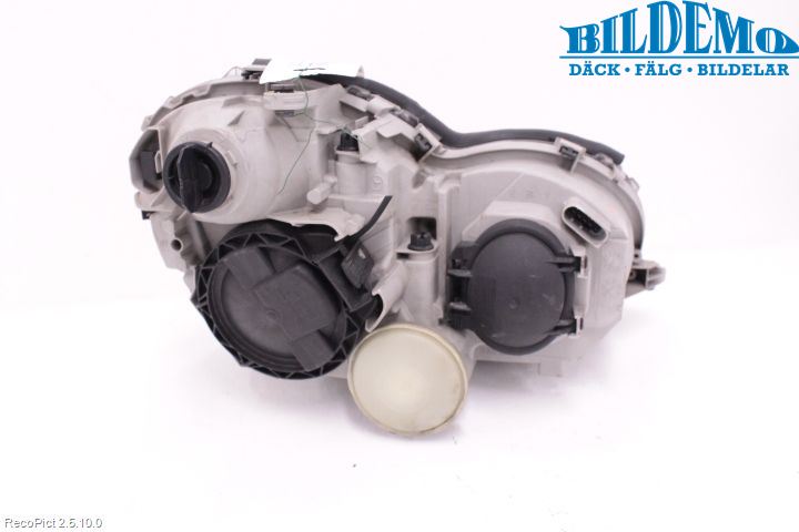 Mercedes-Benz MB C (203) 00-07 Frontlykt Venstre
