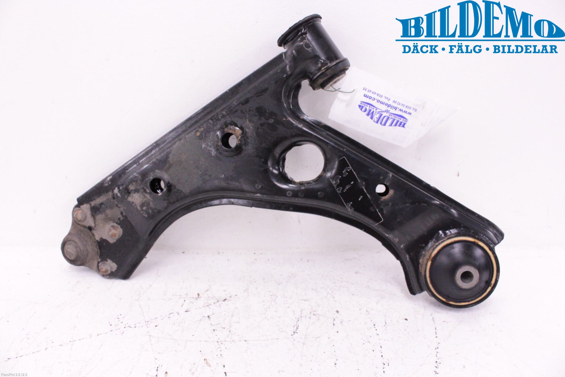 Opel CORSA D 07-14 Bærearm Foran Høyre Nedre