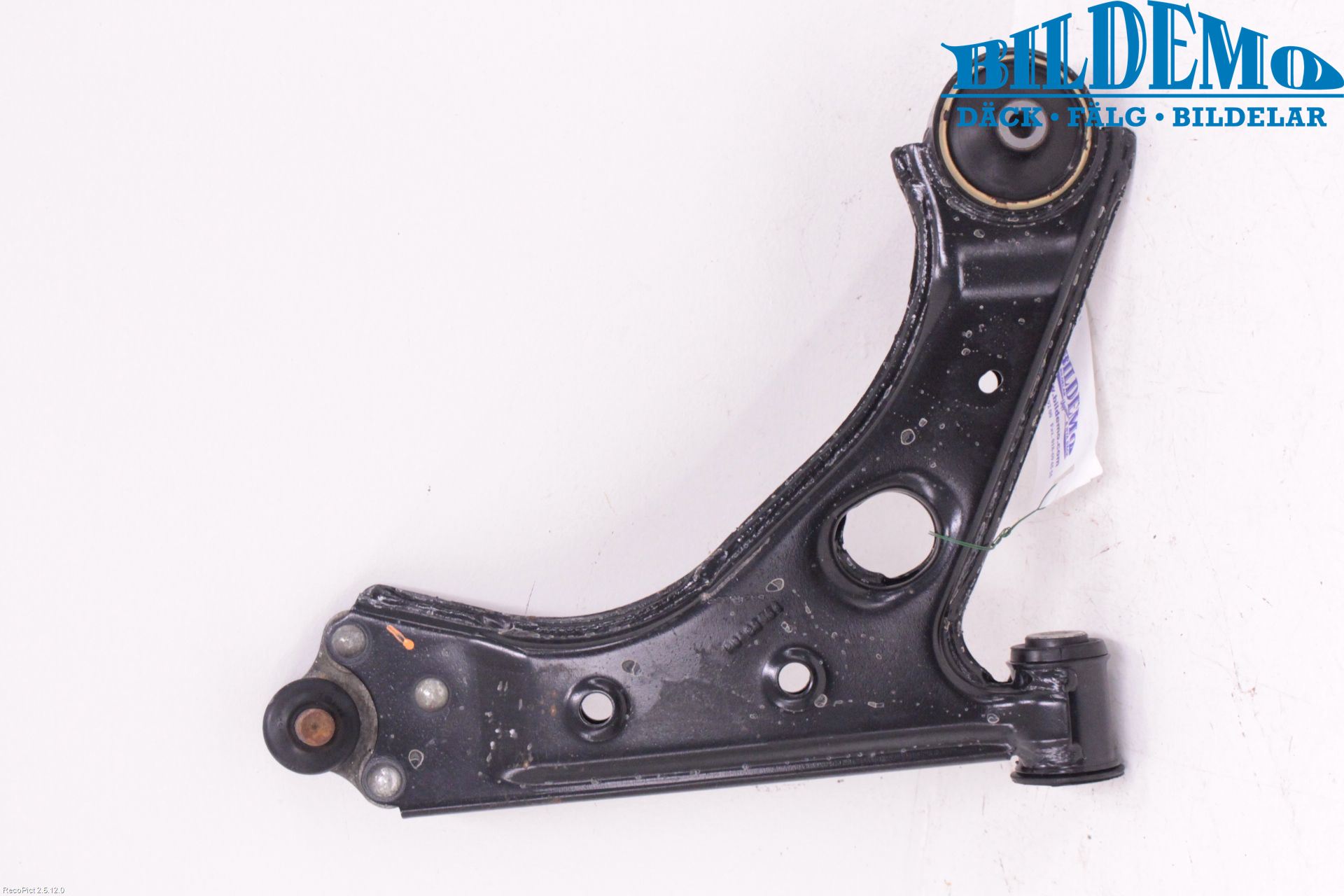 Opel CORSA E 15-19 Bærearm Foran Høyre Nedre