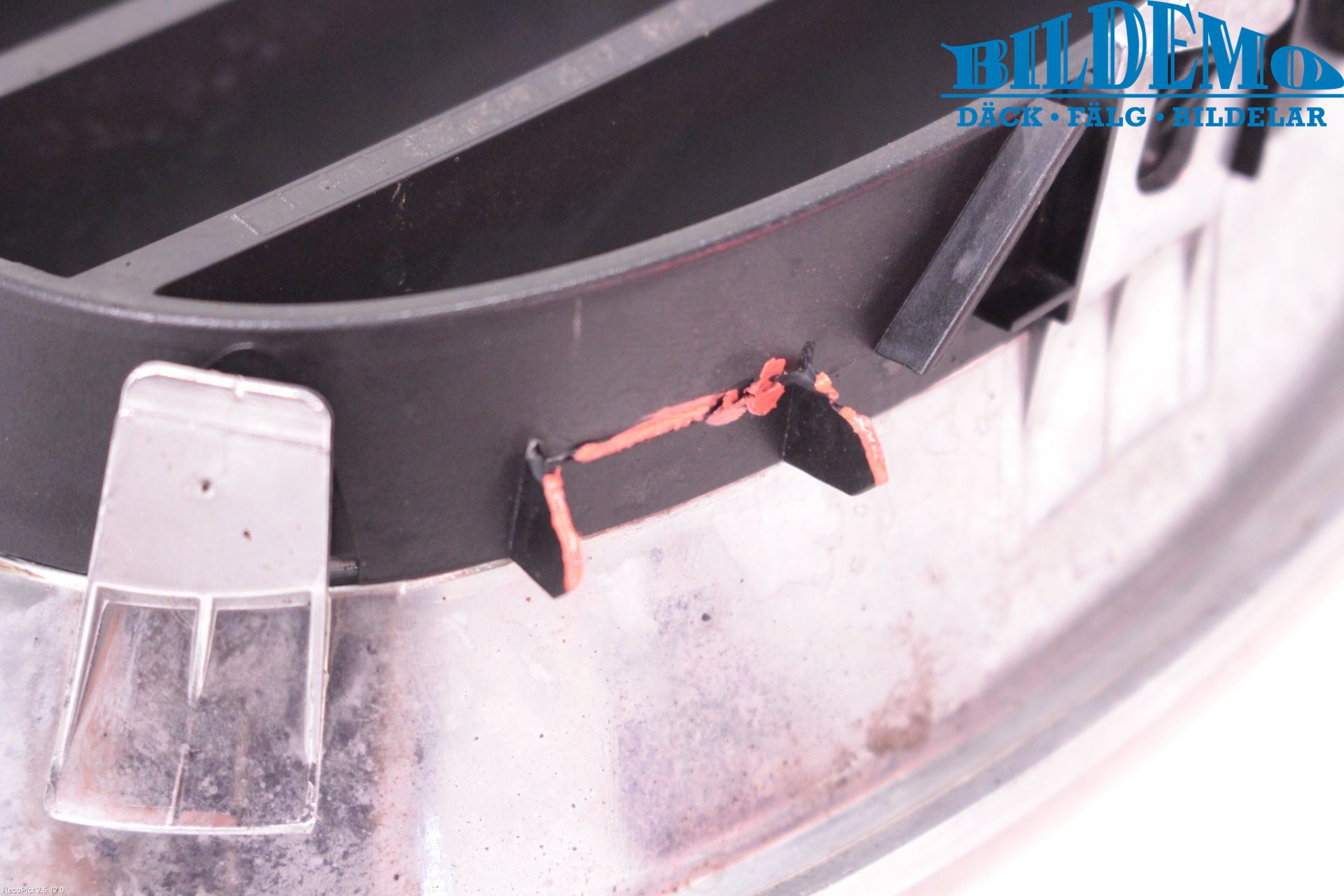 BMW 5 E60/61 Sed/Tou 02-10 Grilldel Venstre