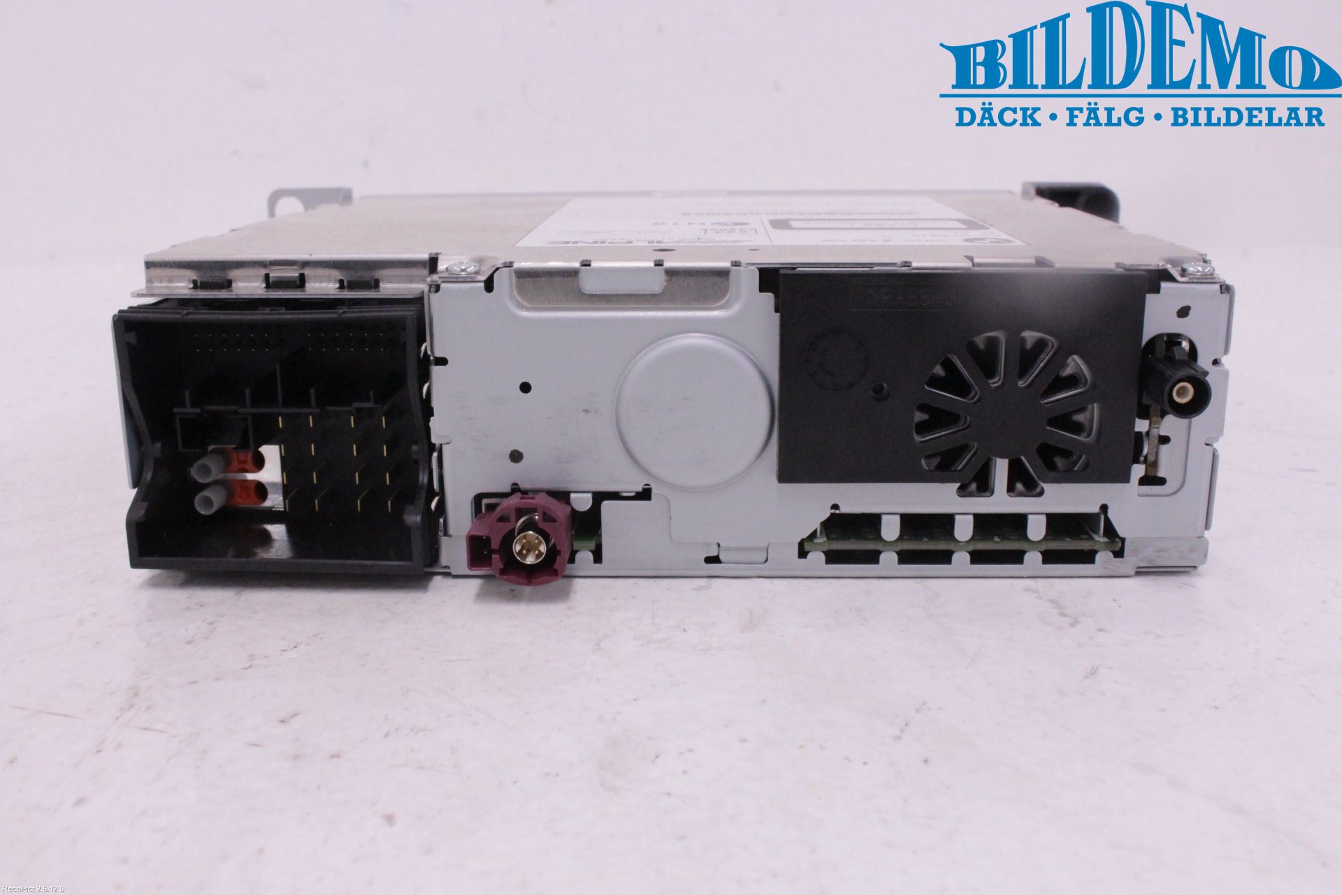 BMW 5 F10/F11/F18 09-17 Stereo Radio Med Cd