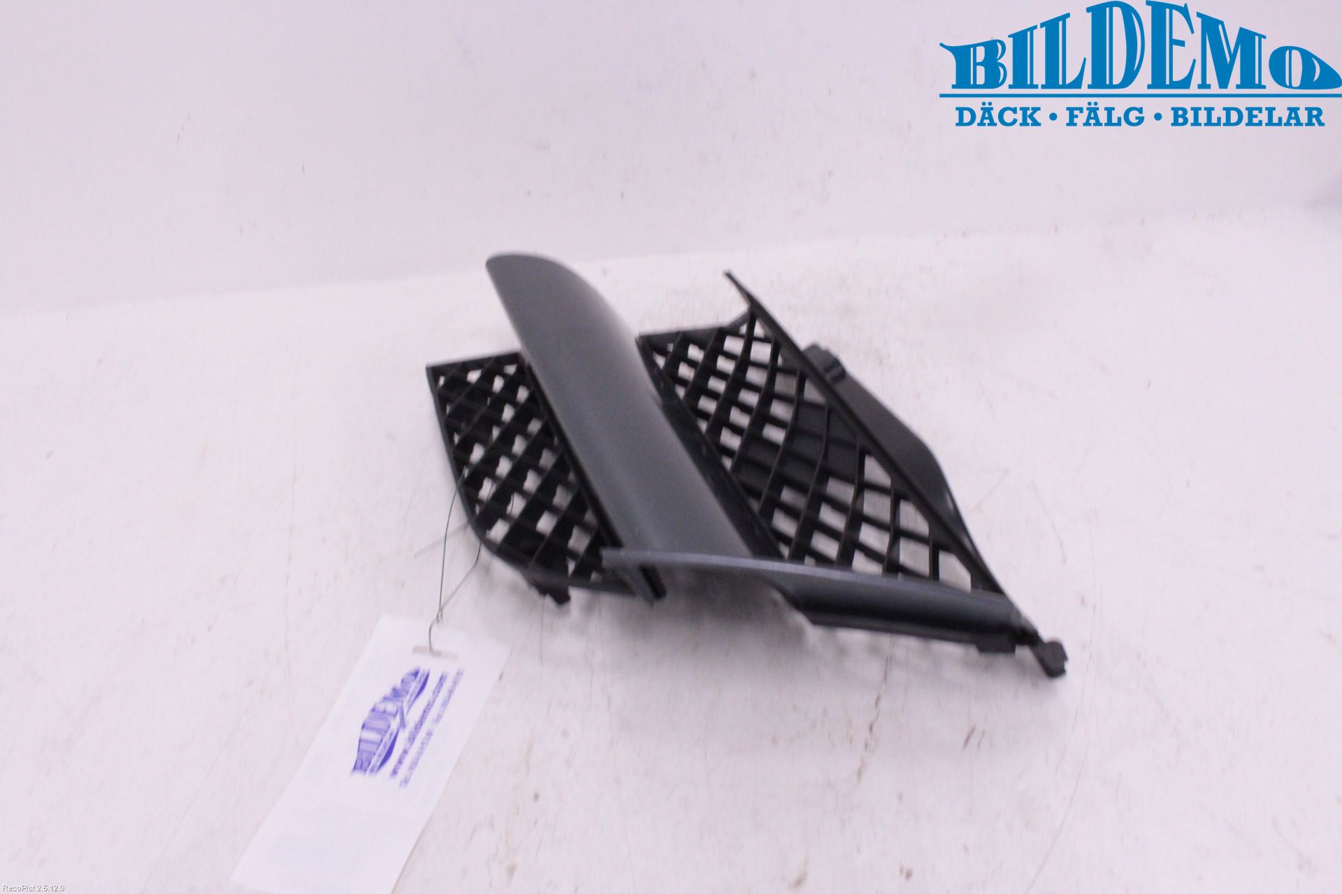 Mitsubishi OUTLANDER 01-07 Grilldel Venstre