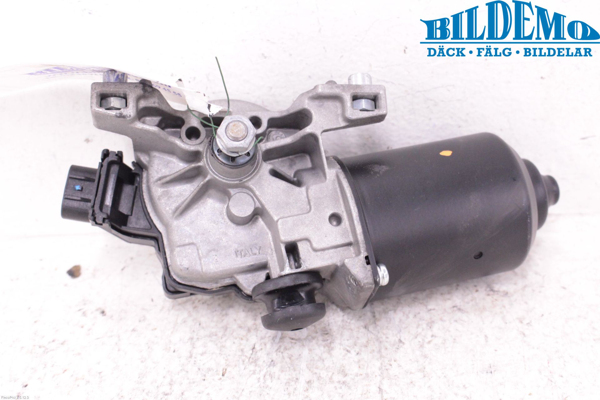Toyota AVENSIS 03-06 Viskermotor Frontrute