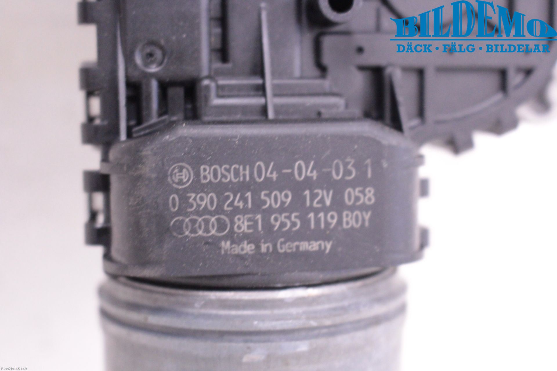 Audi A4/S4 01-05 Viskermotor Frontrute