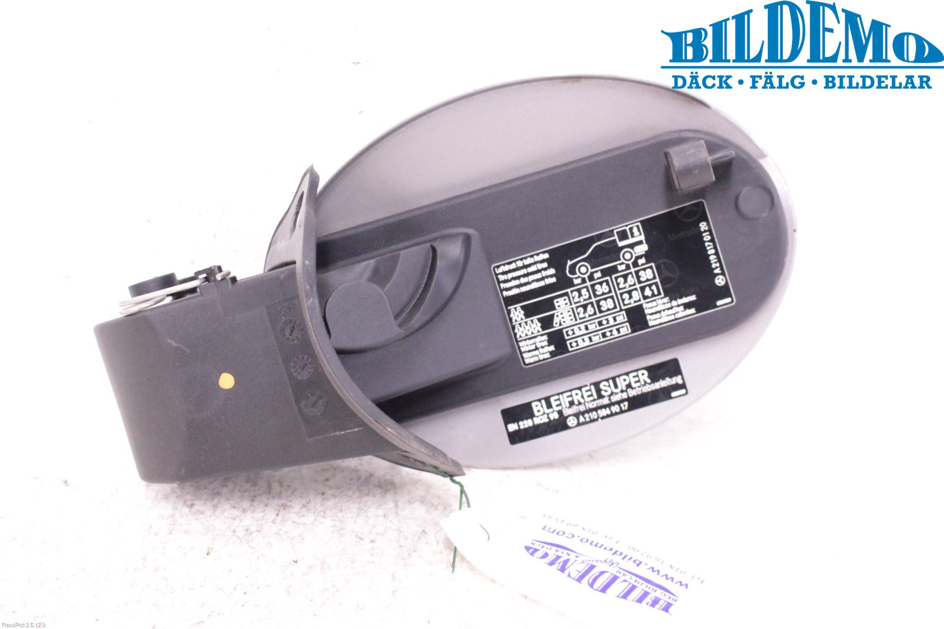 Mercedes-Benz MB CLS (C219) 03-11 Drivstoff Tankluke