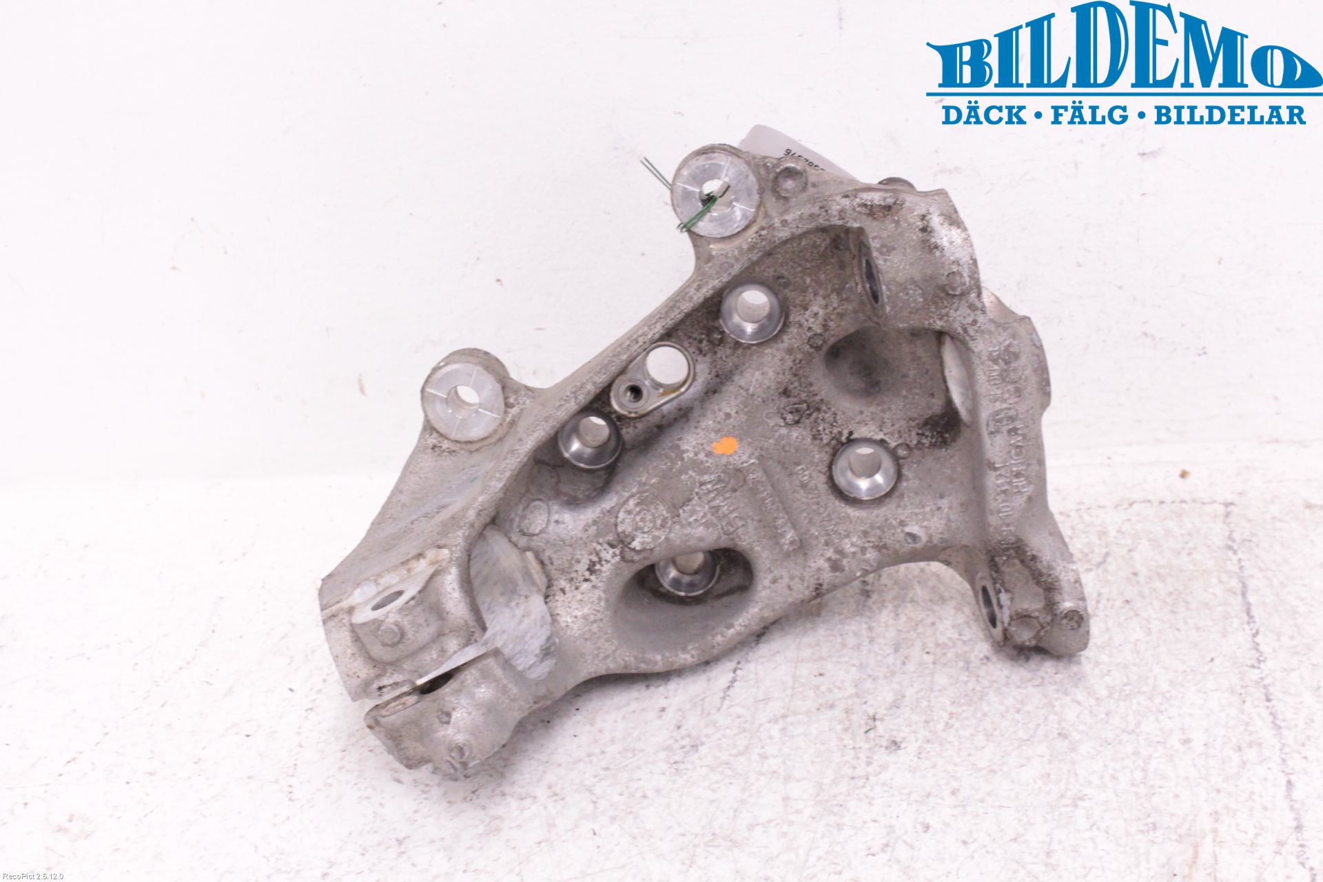 BMW 1 F20/F21 11-19 Spindel Hf