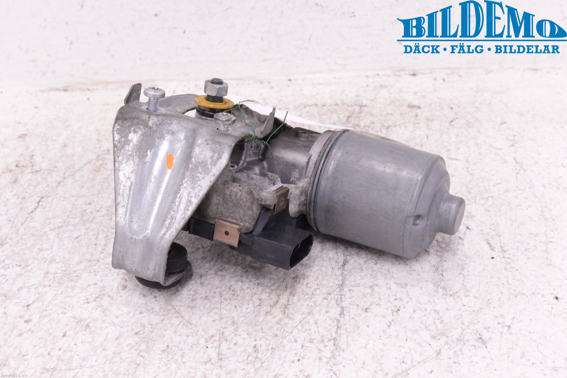 Volkswagen VW CADDY      04-10 Viskermotor Frontrute