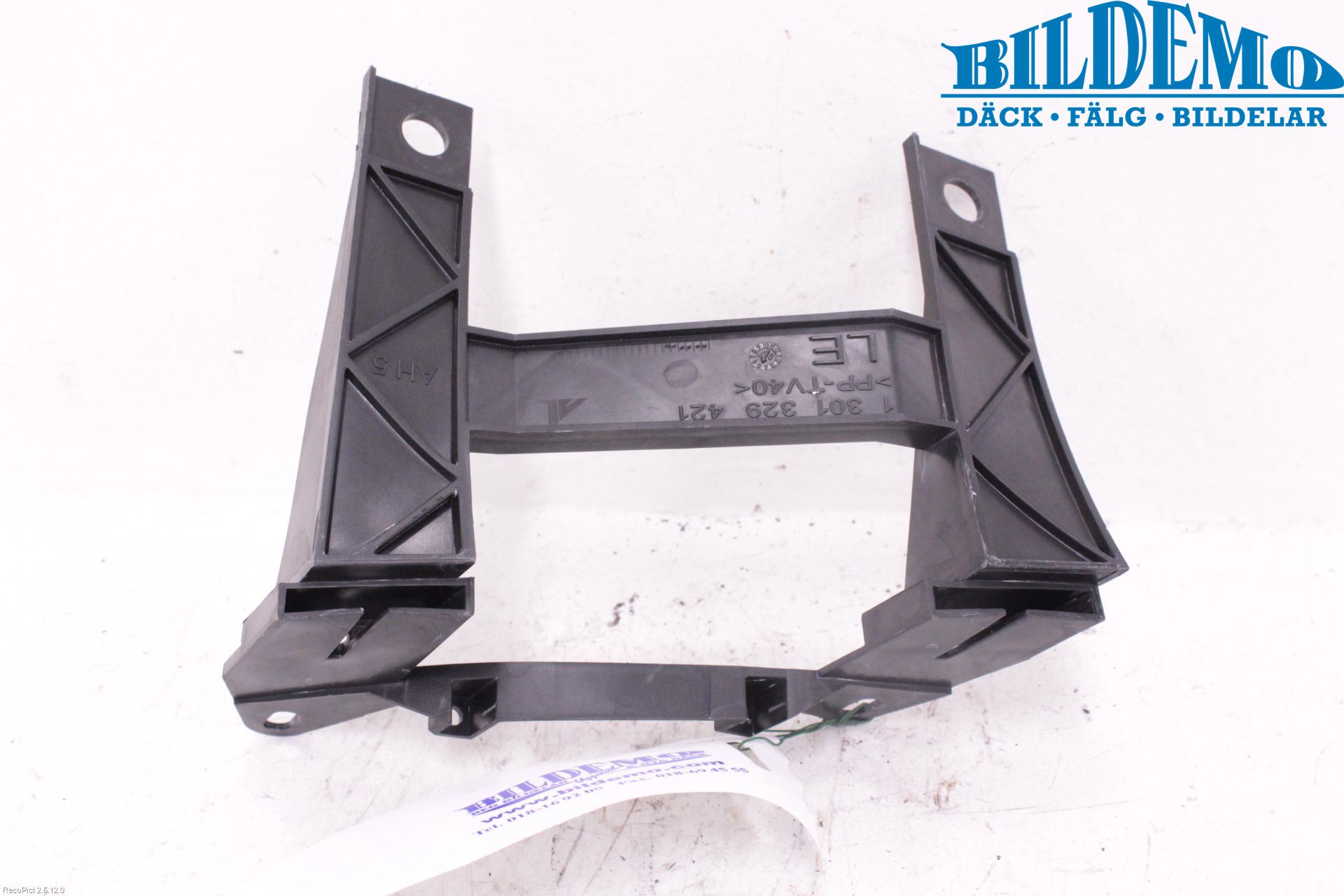 Volkswagen VW TRANSP/CARAVELLE (T5) 04-15 Frontlykt Holder-Feste