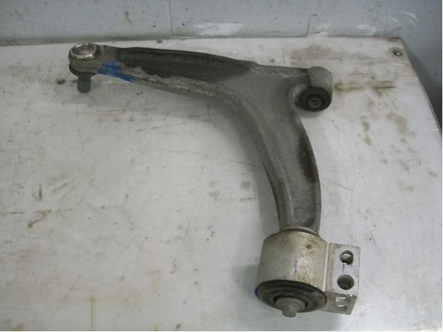 Saab 9-3 VER2/VER3 08-15 Bærearm Foran Høyre Nedre