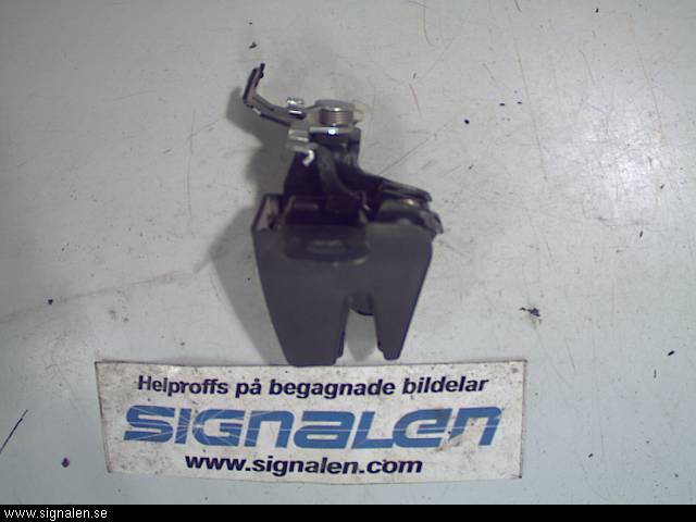 Volkswagen VW CADDY      04-10 Dørlås - Låsekasse