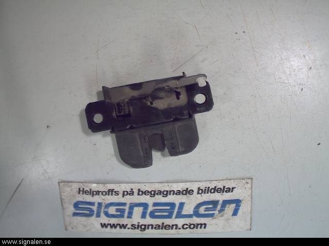 Volkswagen VW CADDY      04-10 Dørlås - Låsekasse