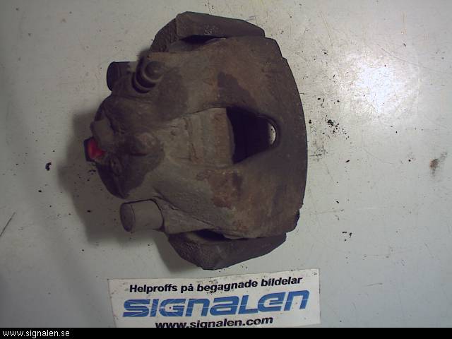 Saab 9-5     06-10 Bremsecaliper Foran Venstre