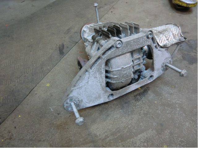 Audi A4/S4 08-11 Bakaksel Kardang Bak -Diff