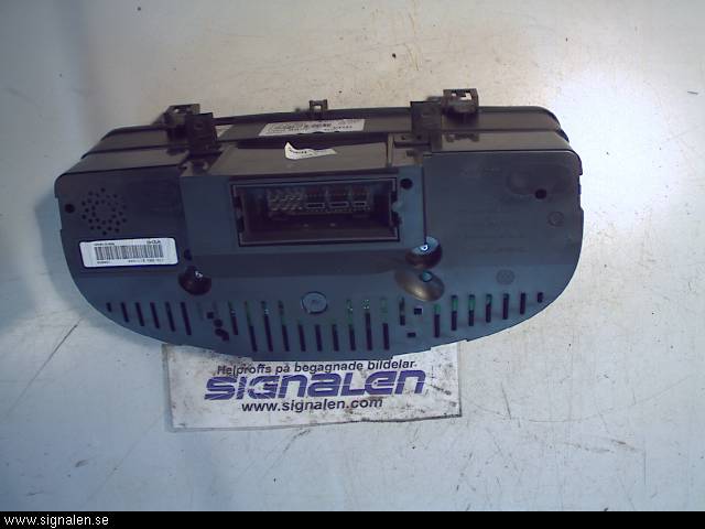 Volkswagen VW TOURAN 03-10 Instr Kombinert