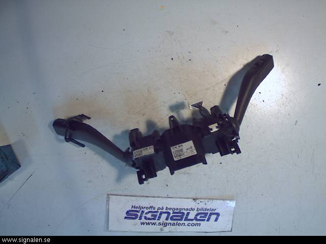 Volkswagen VW TOURAN 10-15 Bryter Ratt Kombi H Og V