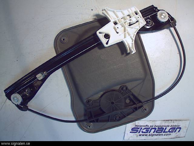 Skoda FABIA 07-14 Vindusheis