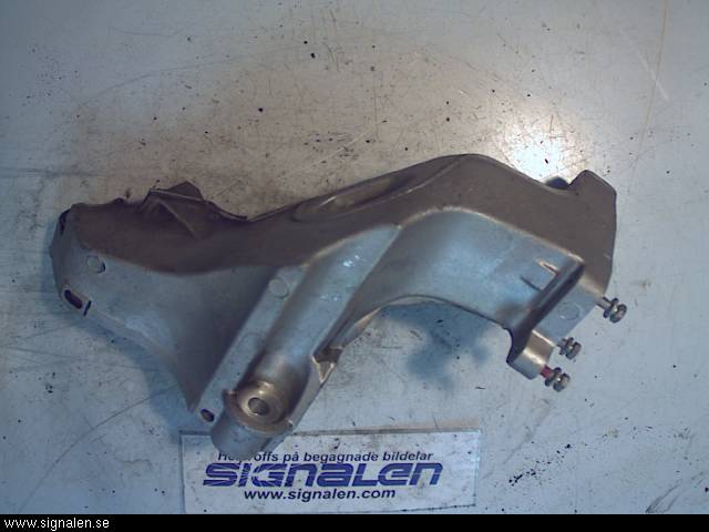 Saab 9-5     06-10 Motor Feste Stål-Alu