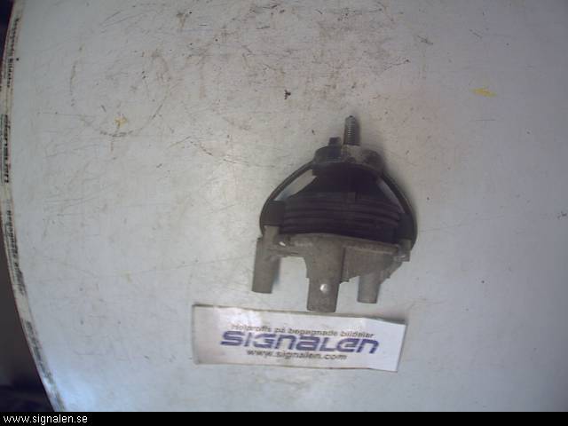 Saab 9-5 -05 Motor Feste Gummi