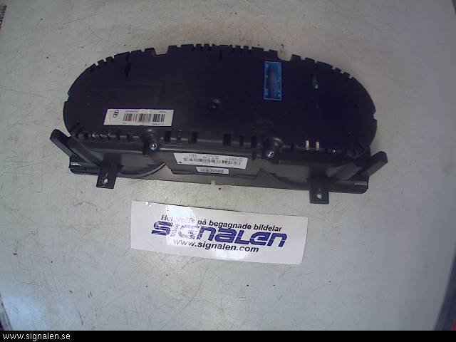 Volkswagen VW PASSAT 05-11 Instr Kombinert