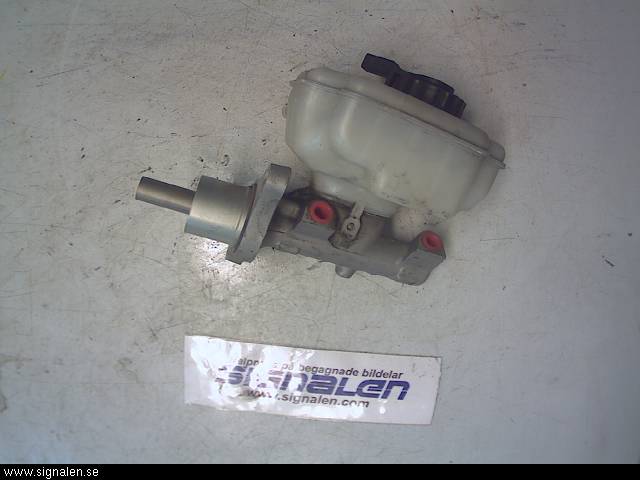 Volkswagen VW CADDY      04-10 Brems Hovedsylinder