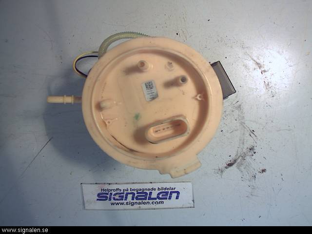 Volkswagen VW GOLF VI 09-13 Drivstoffpumpe Fødepumpe El